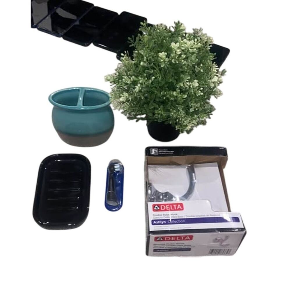 Bathroom accessory kit